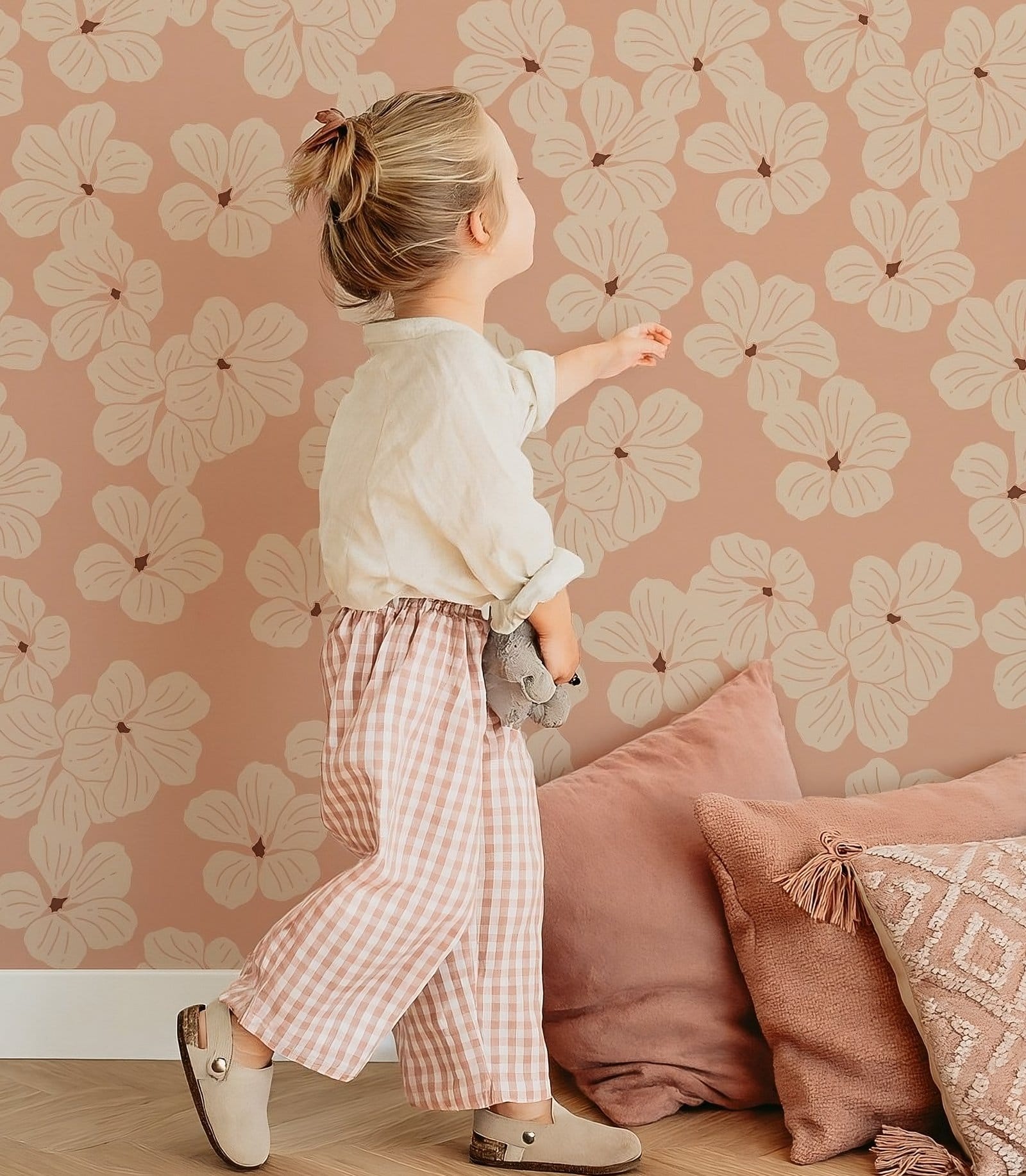 Wallpaper flowers old rose floral wallpaper children's room girls room teen room girls room Wallpaper flowers old rose floral wallpaper children's room girls room teen room girls room